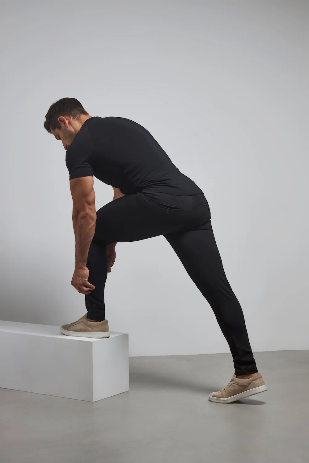 365 Trousers in Black - Image 7