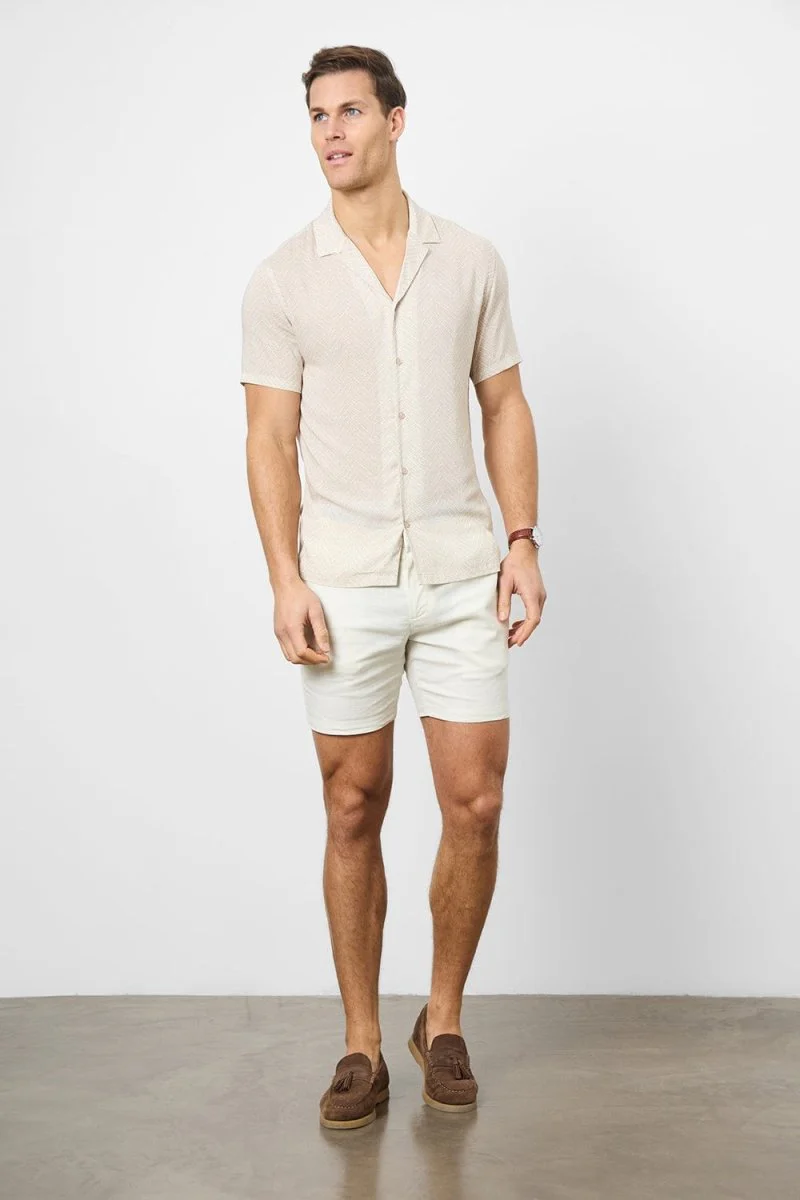 Printed Shirt in Neutral Chevron - Image 4