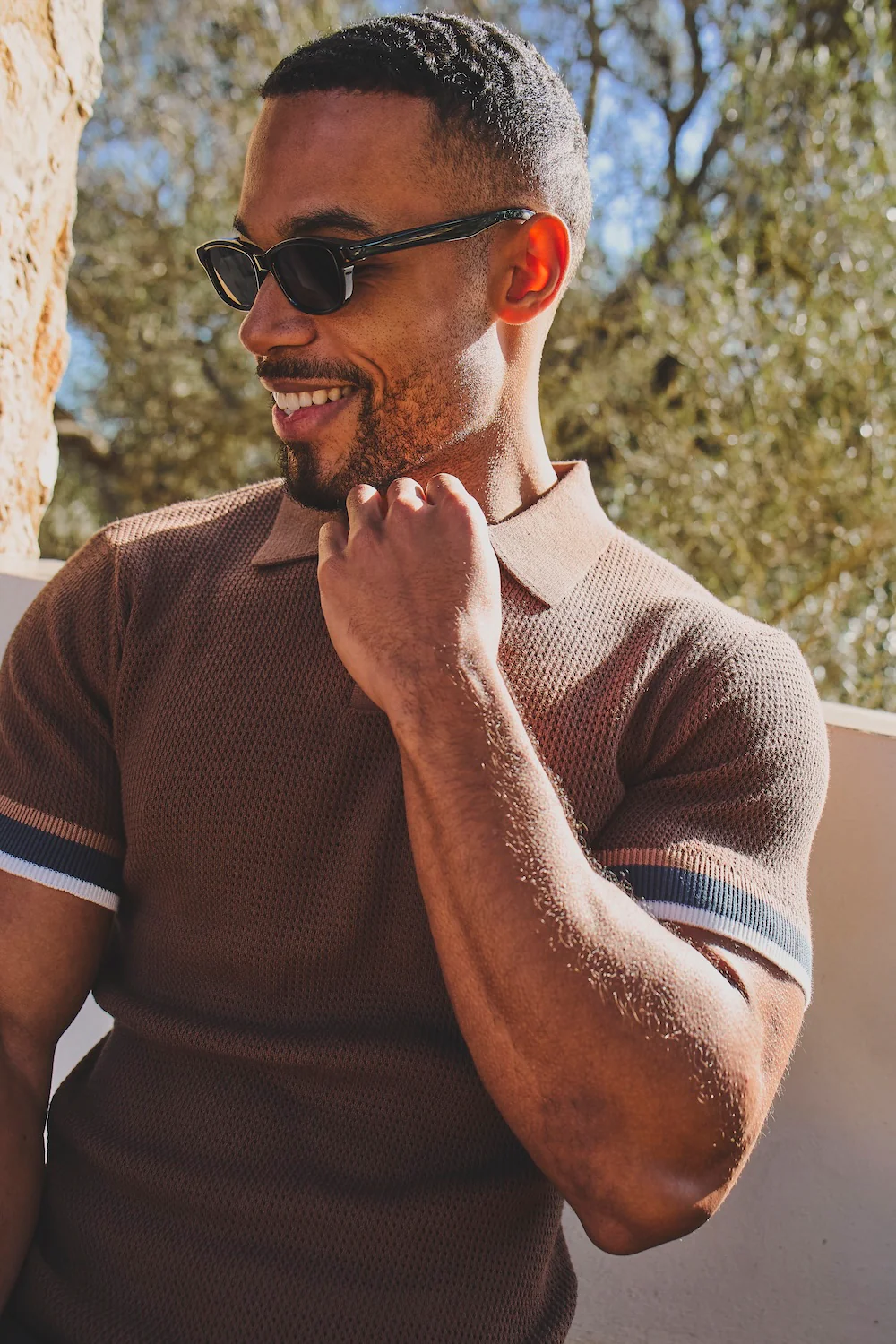 Colour Block Tipped Crochet Knit Polo Shirt in Chocolate - Image 3