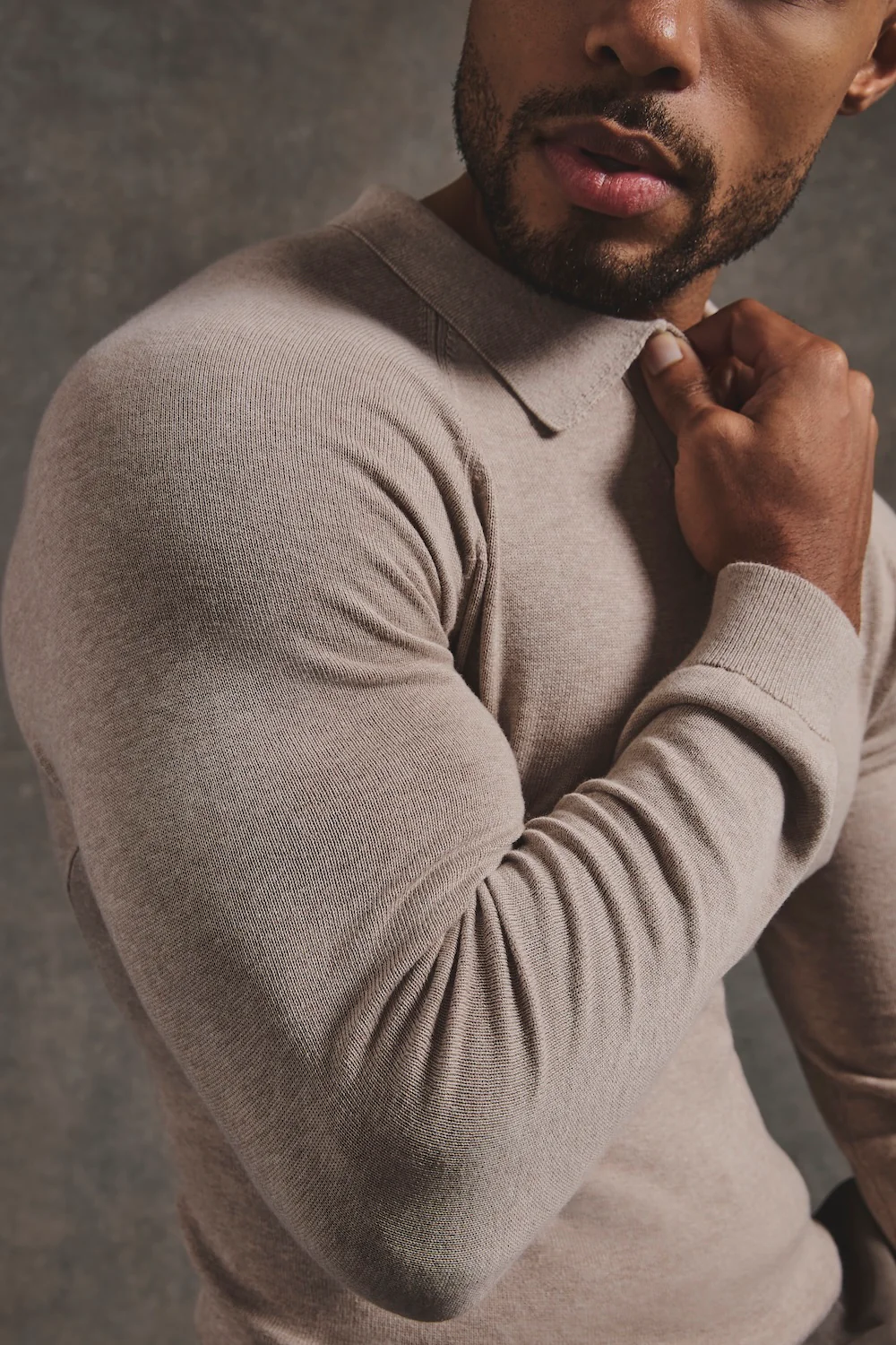 Pure Cotton Knitted Open Collar Polo Shirt in Neutral Marl - Image 5