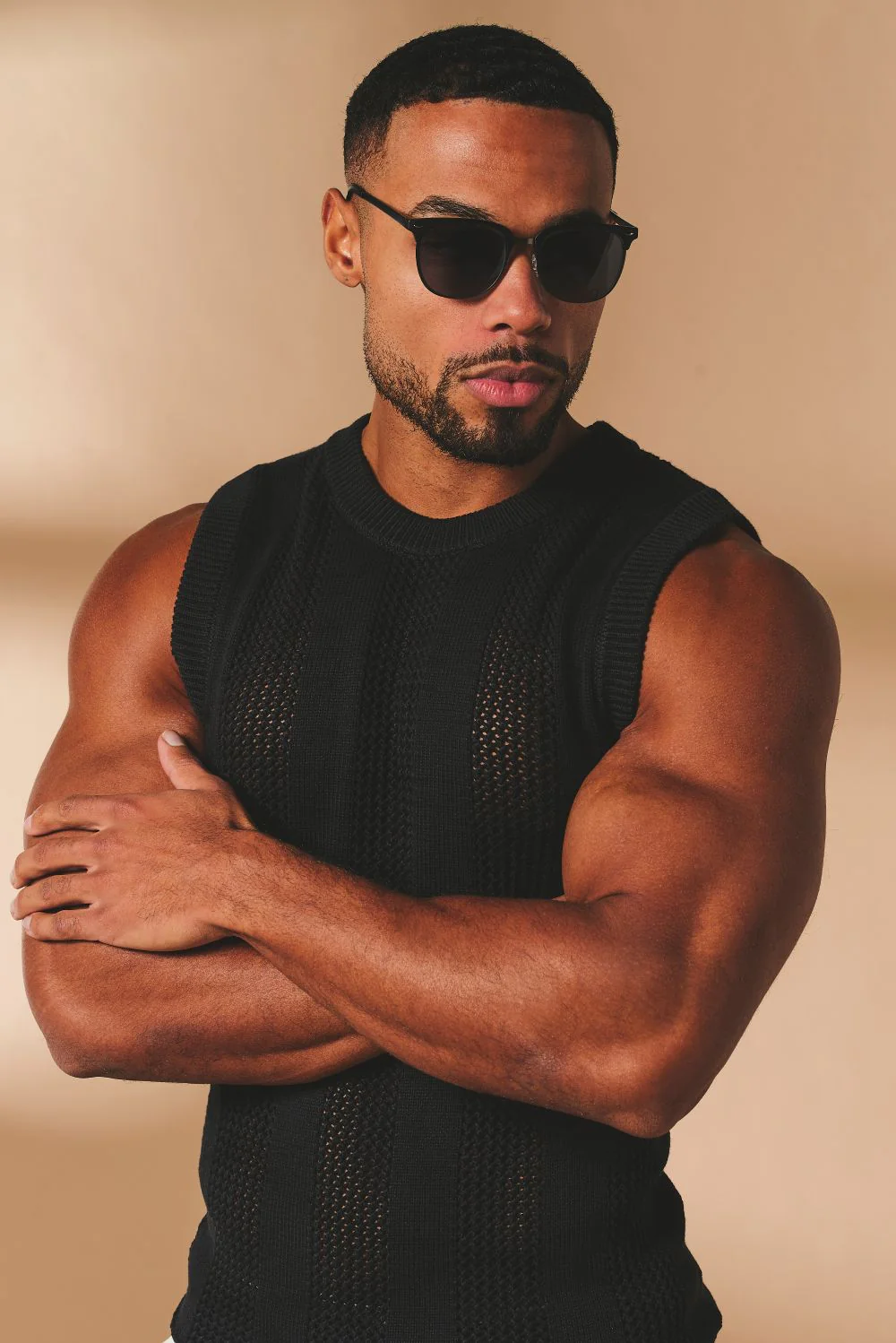 Crochet Knitted Vest in Black - Image 2