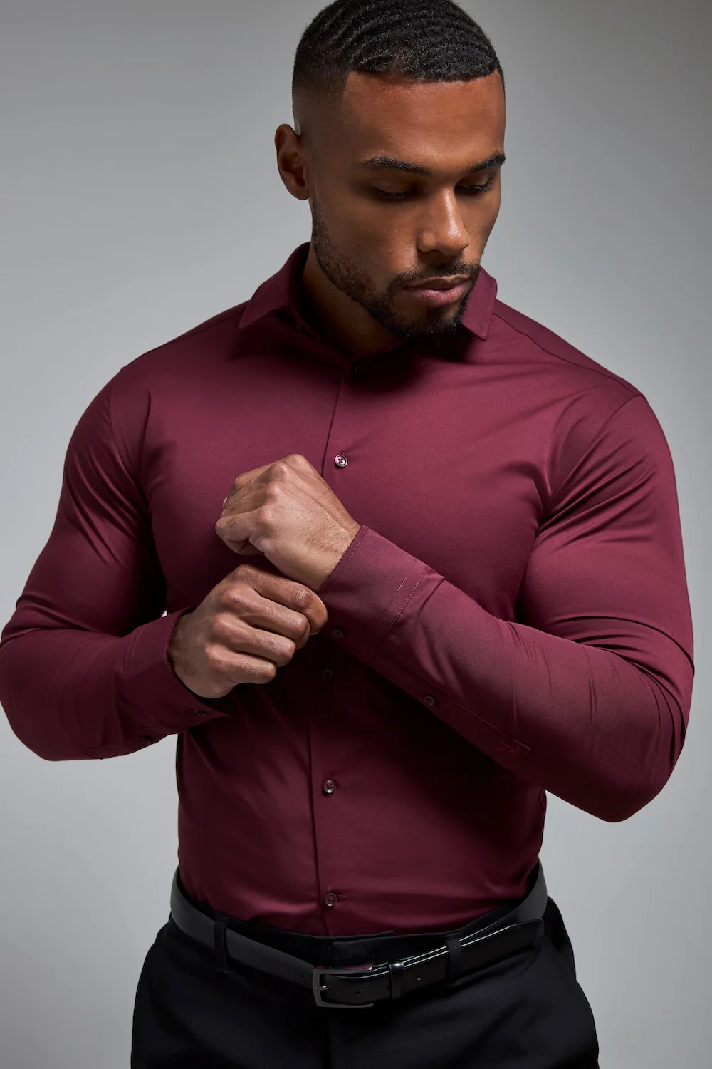 Muscle Fit Dress Shirt in Burgundy - Image 3
