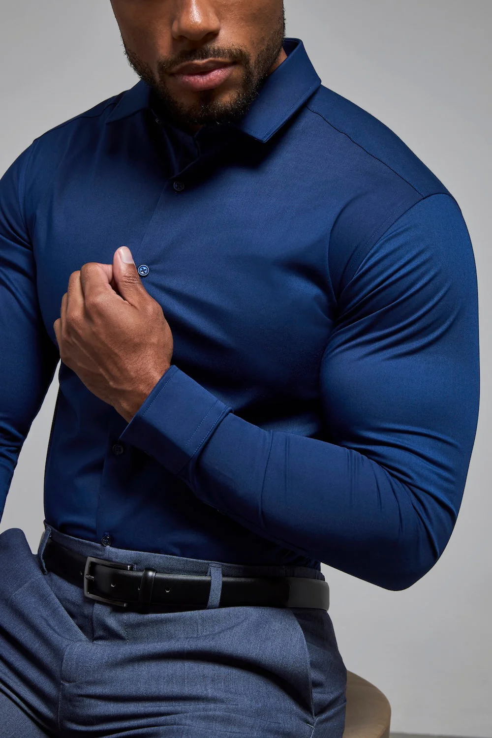 Muscle Fit Dress Shirt in Navy - Image 4
