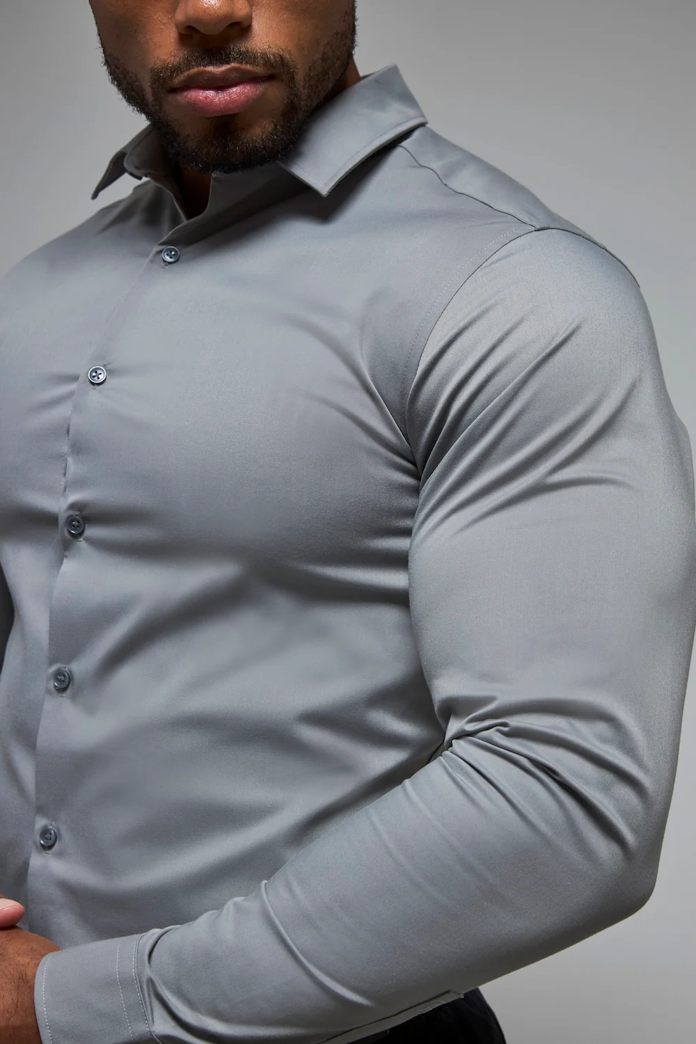 Muscle Fit Dress Shirt in Grey - Image 4