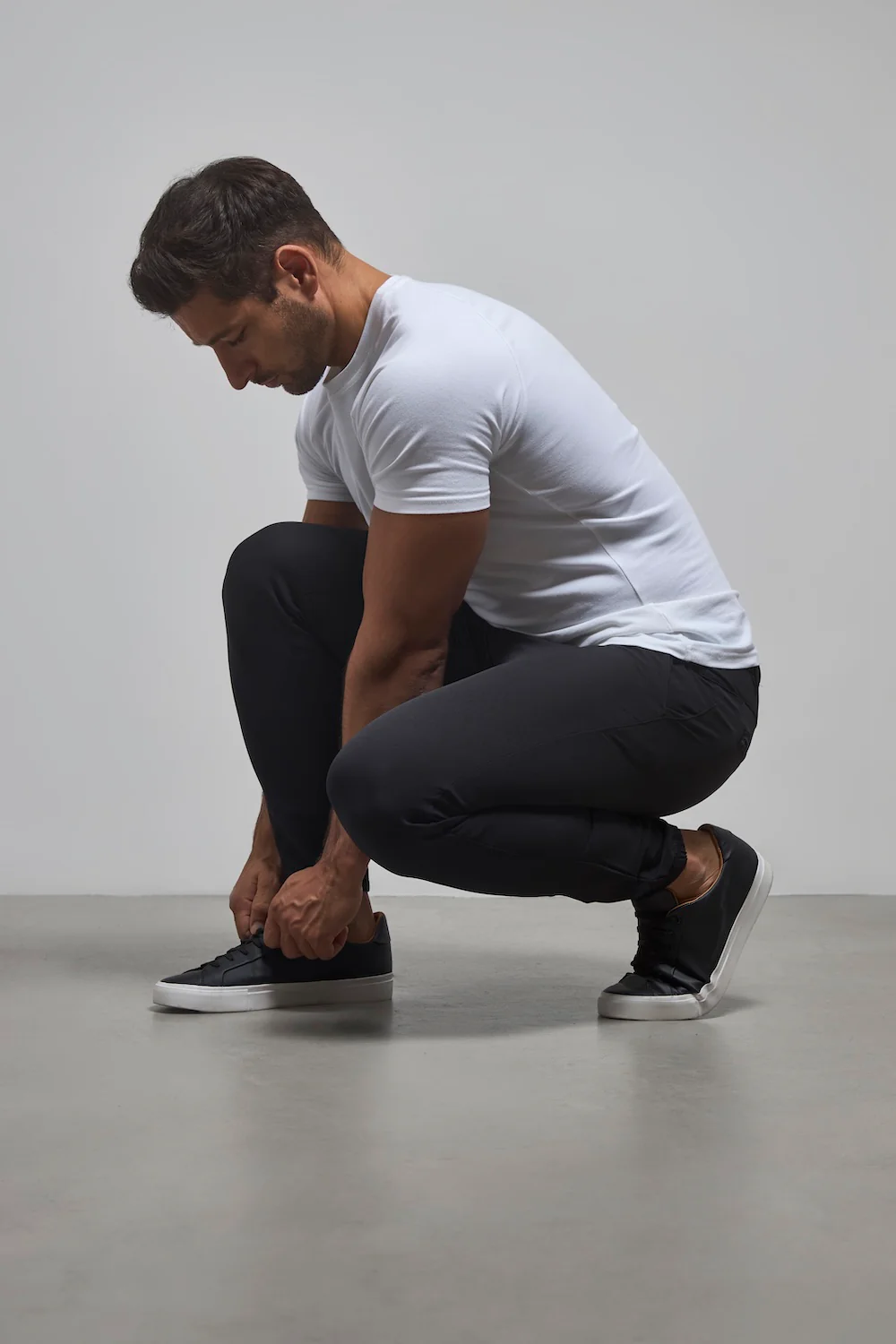 Everyday Tech Trousers in Black - Image 6