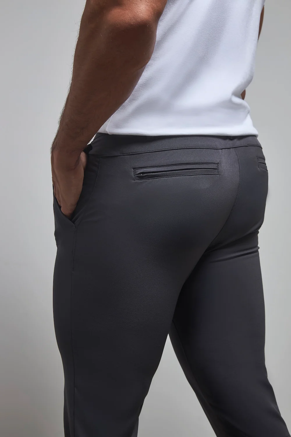 Everyday Tech Trousers in Graphite - Image 5