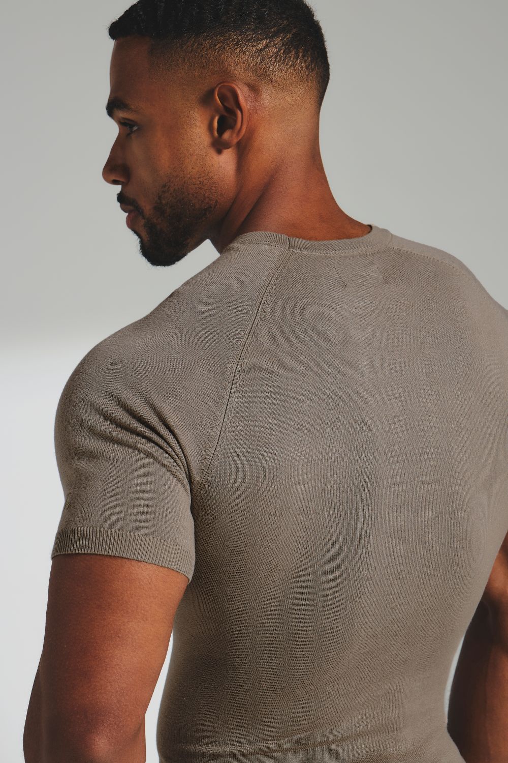Fine Gauge Knitted T-Shirt in Khaki - Image 6