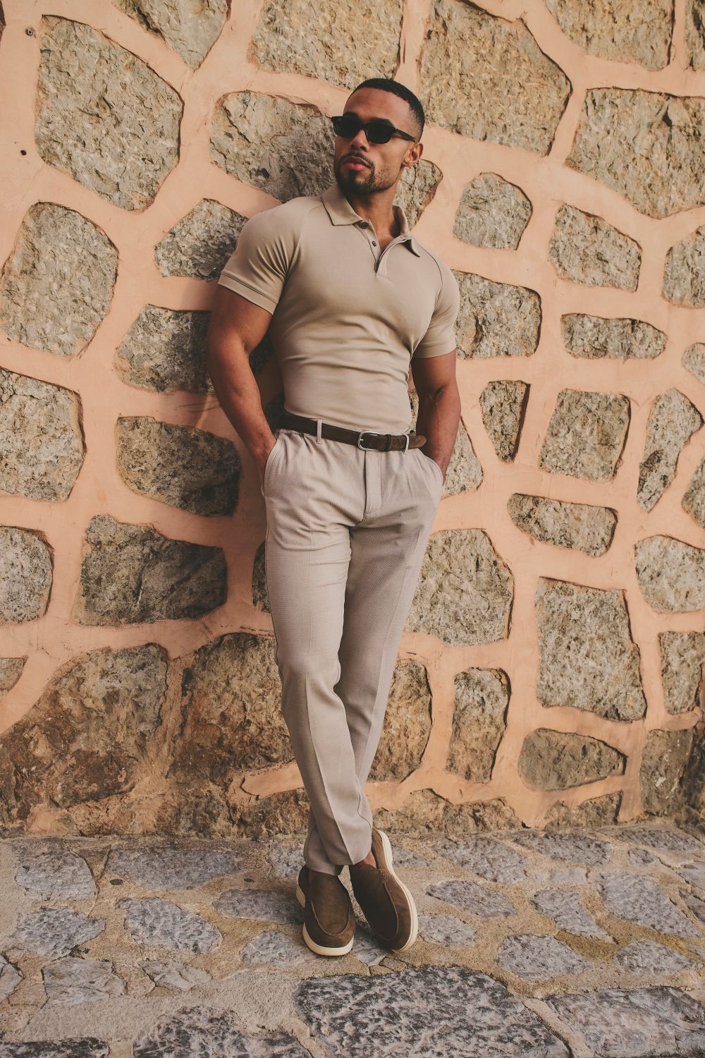 Lightweight Semi-plain Trousers in Taupe - Image 5