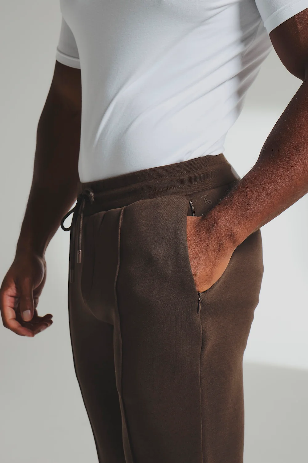 Luxe Sweat Smart Joggers in Chocolate - Image 4