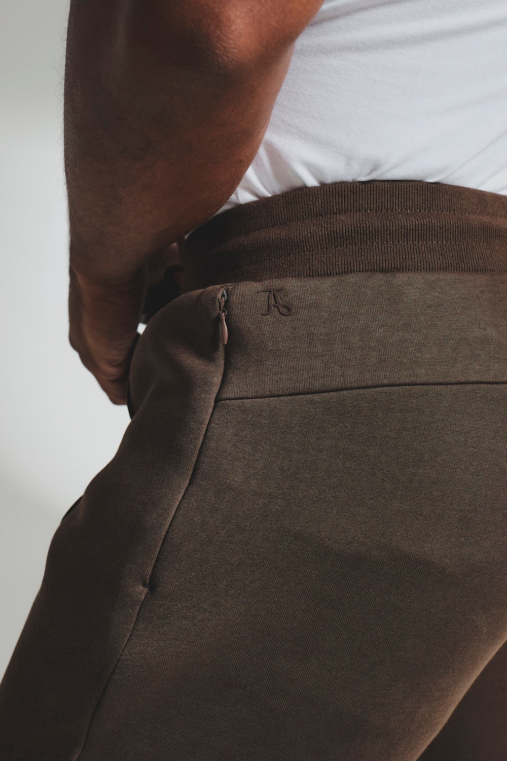 Luxe Sweat Smart Joggers in Chocolate - Image 5