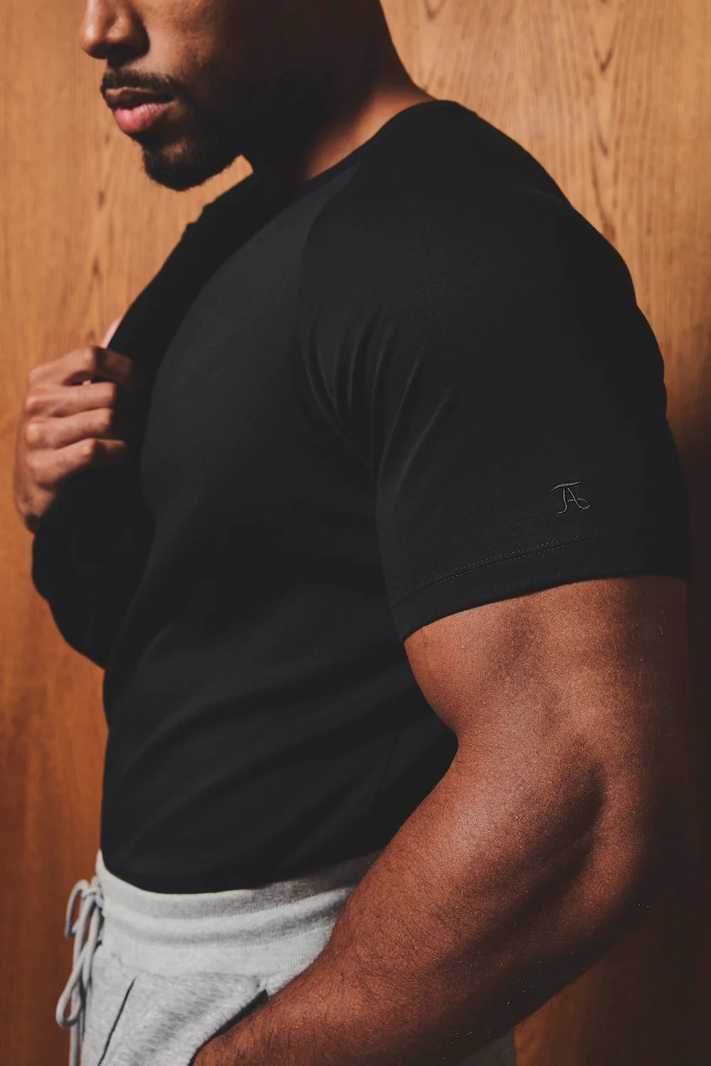 Mercerised Cotton T-Shirt in Black - Image 4