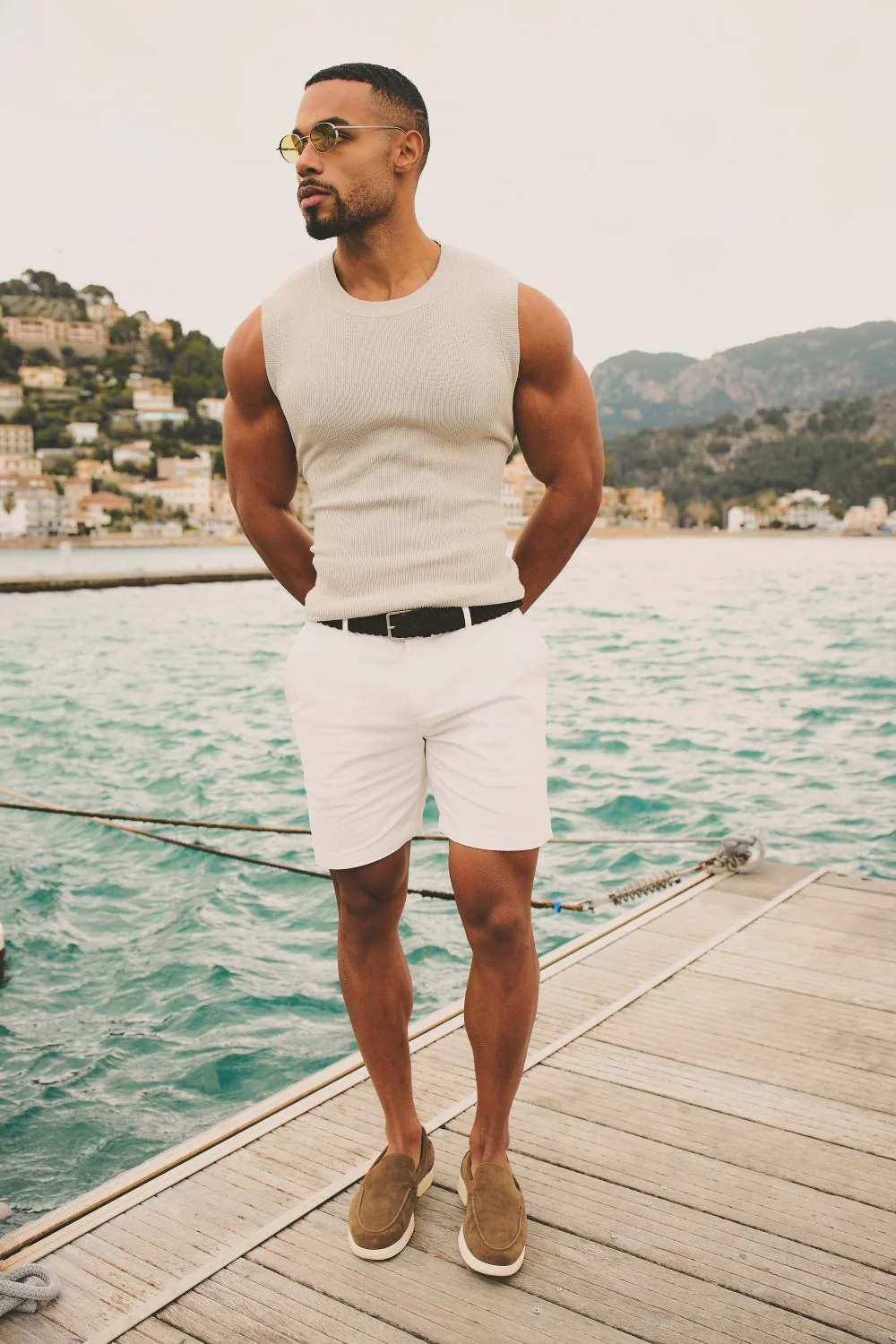 Muscle Fit Stretch Chino Shorts in Chalk - Image 4