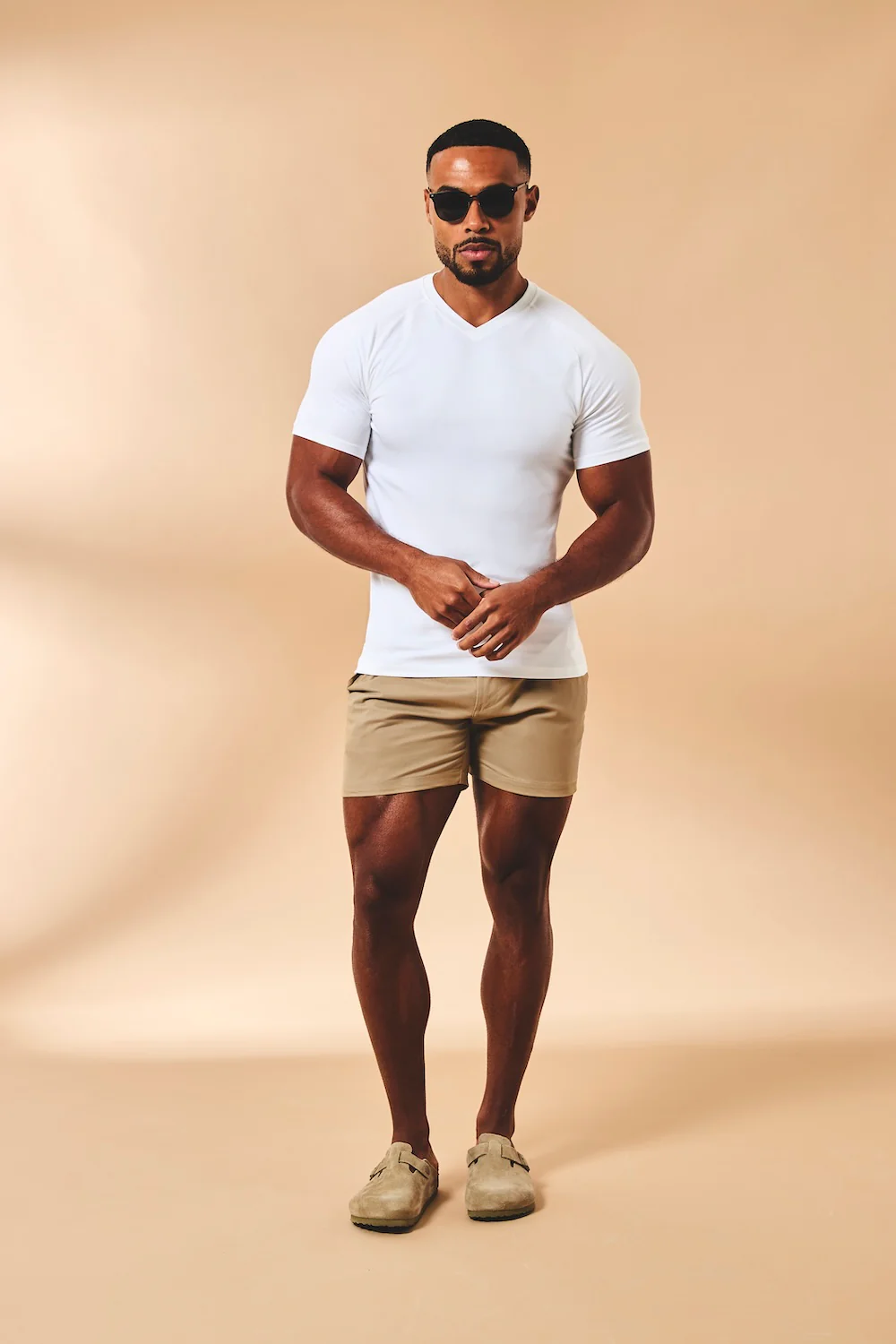 Muscle Fit Stretch Chino Shorts - Shorter Length in Dark Stone - Image 4