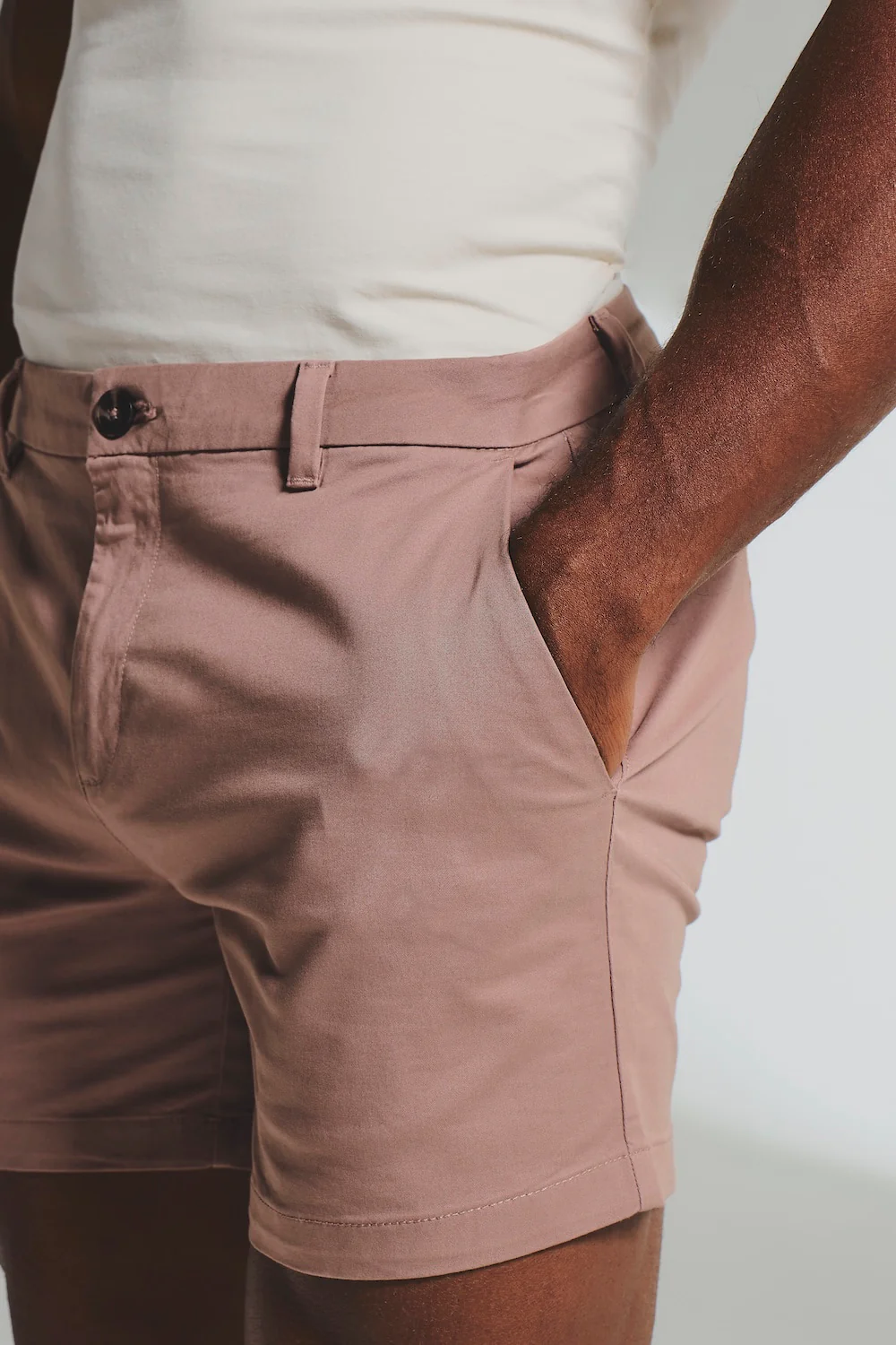 Muscle Fit Stretch Chino Shorts - Shorter Length in Dusky Pink - Image 4