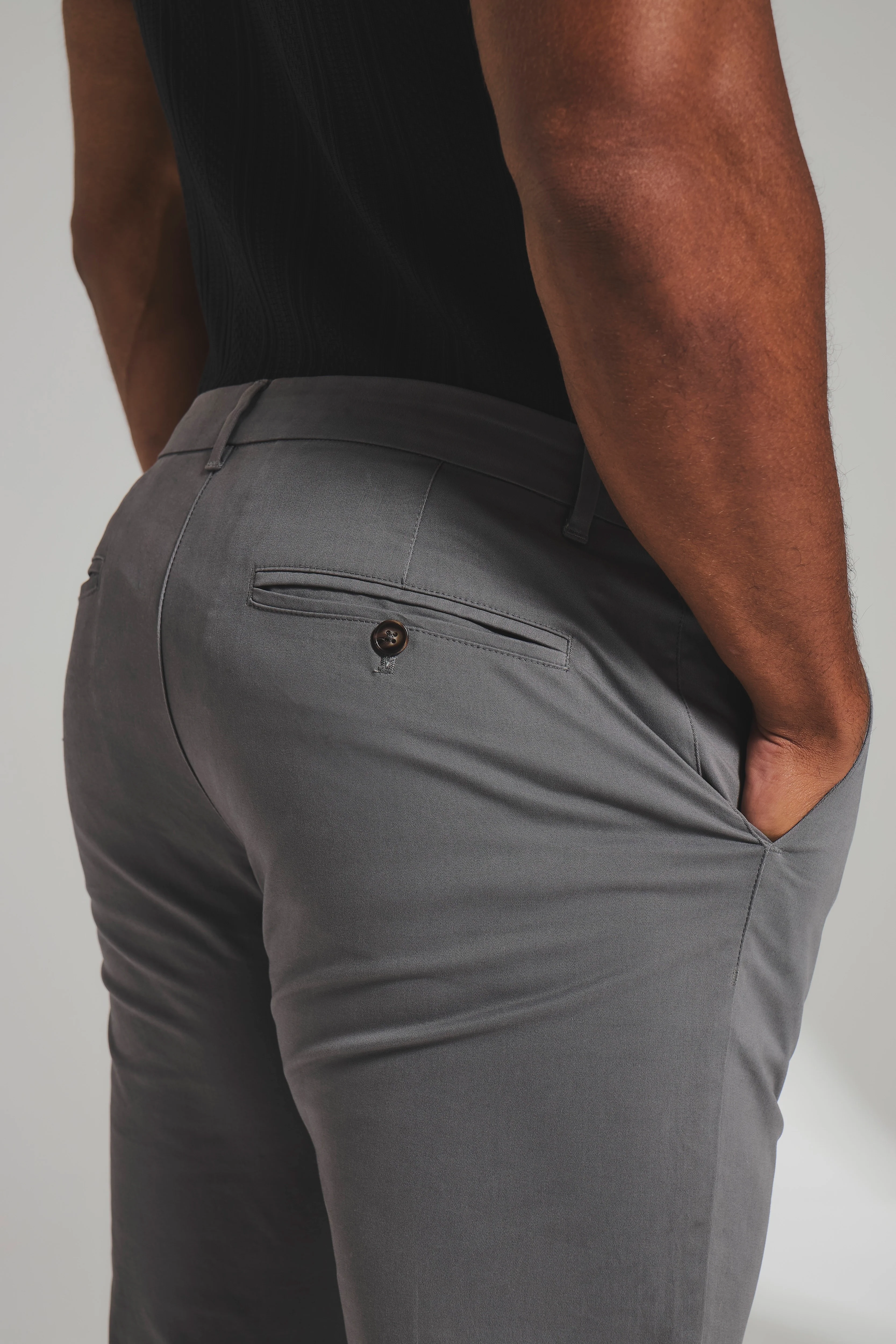 Muscle Fit Cotton Stretch Chino Trouser in Dark Grey - Image 5