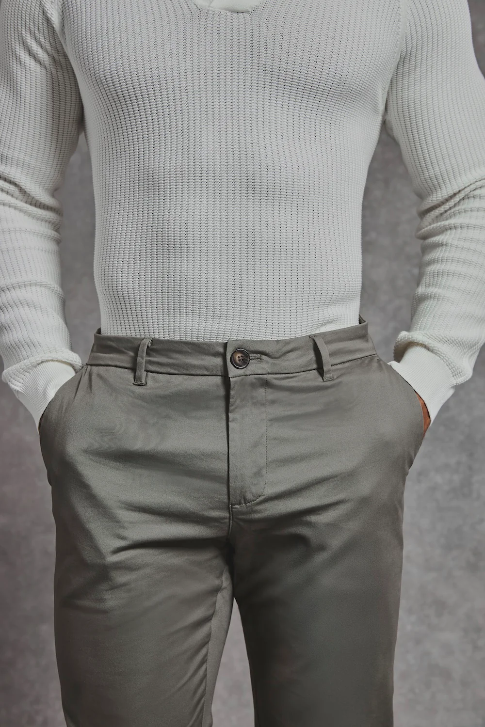 Muscle Fit Cotton Stretch Chino Trouser in Khaki - Image 3