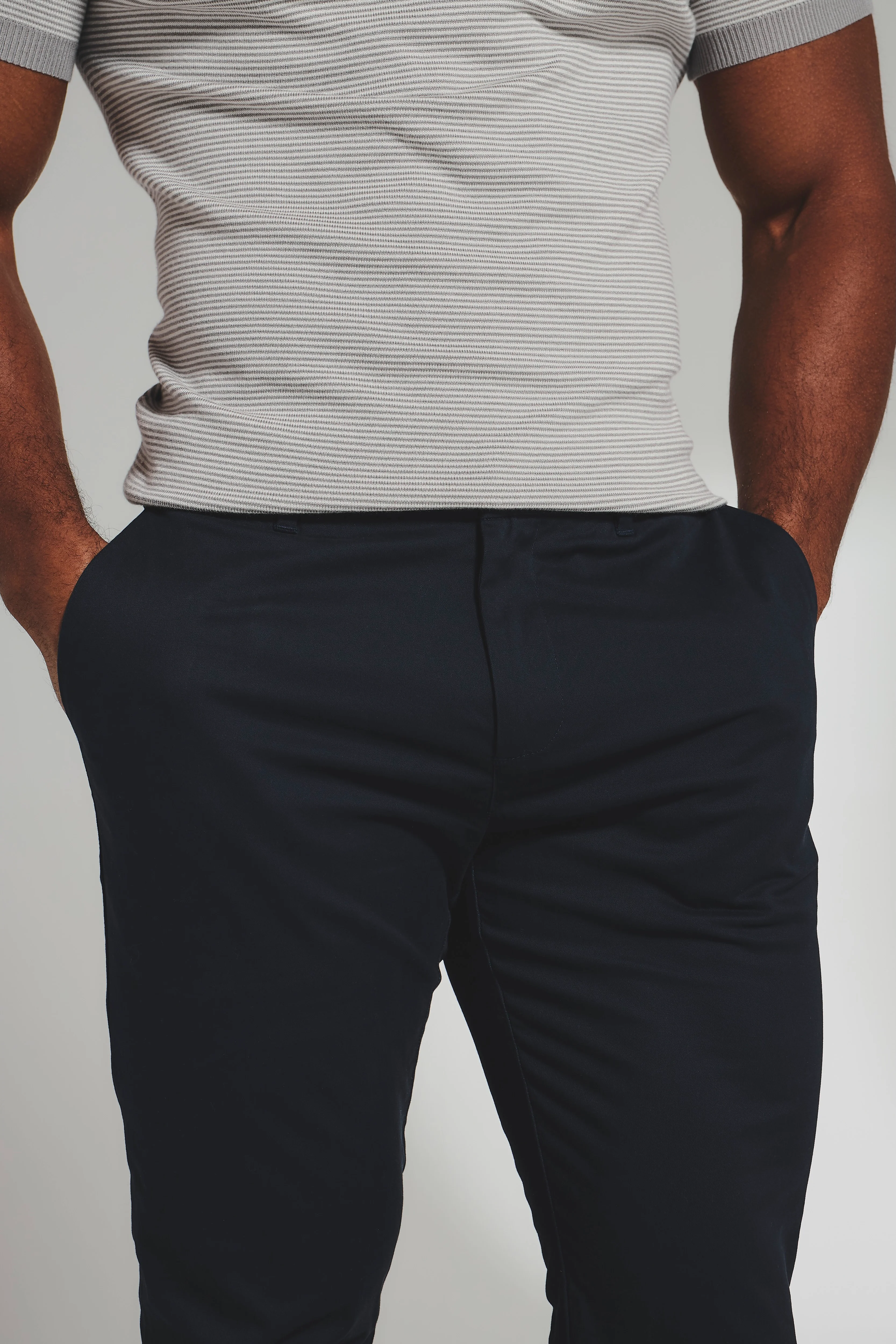 Muscle Fit Cotton Stretch Chino Trouser in Navy - Image 3