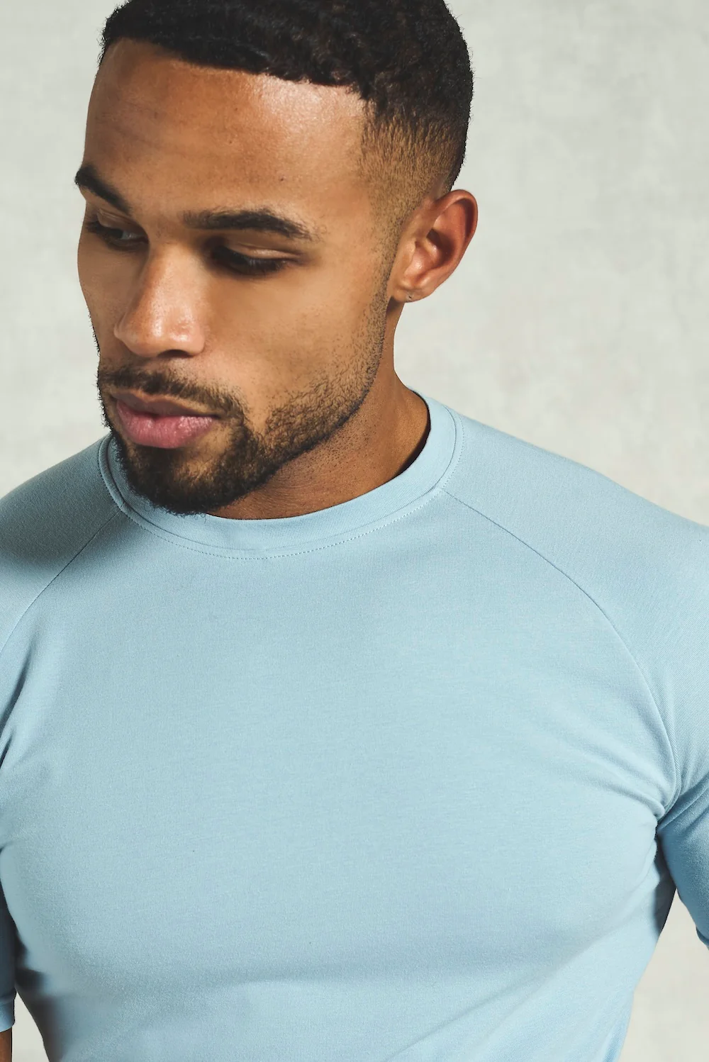 Muscle Fit T-Shirt in Blue - Image 3