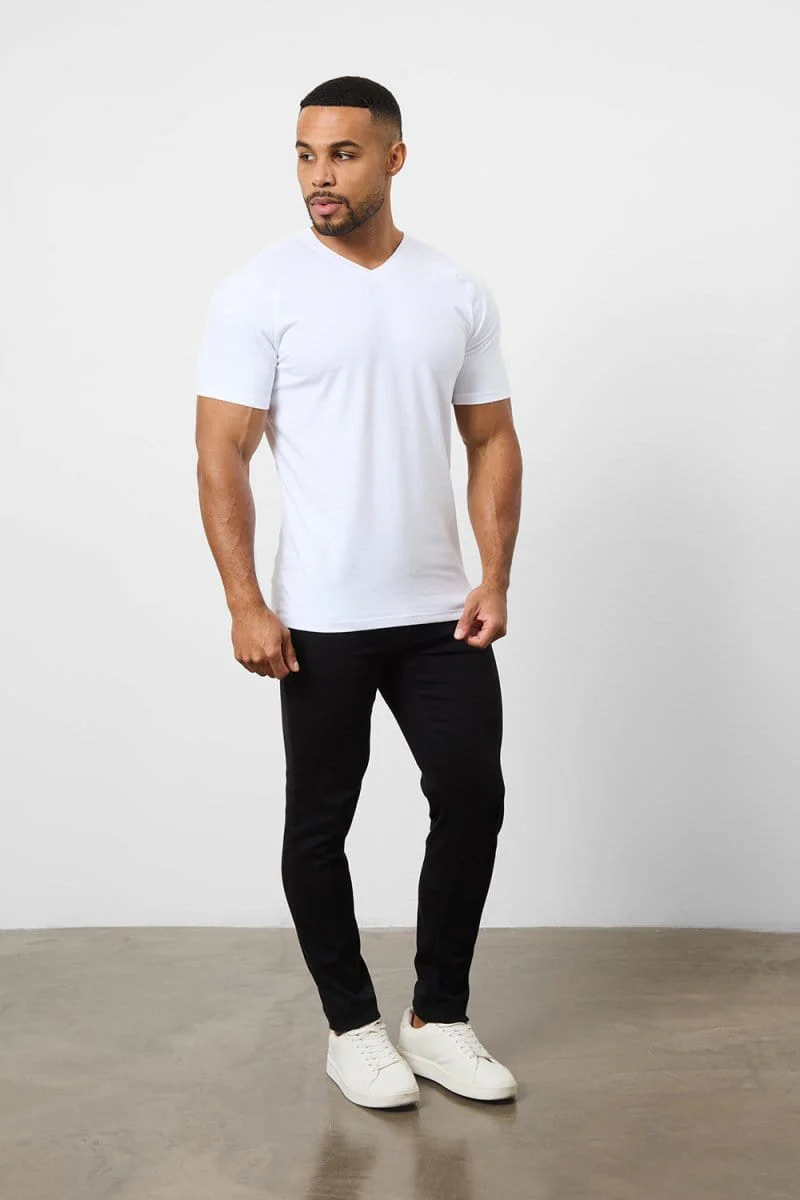 Muscle Fit Favourites V-Neck 3-Pack - Image 3