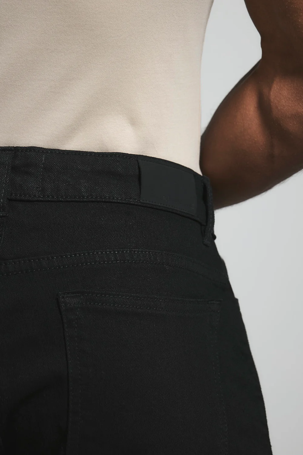 Muscle Fit Stretch Jeans in Black - Image 7
