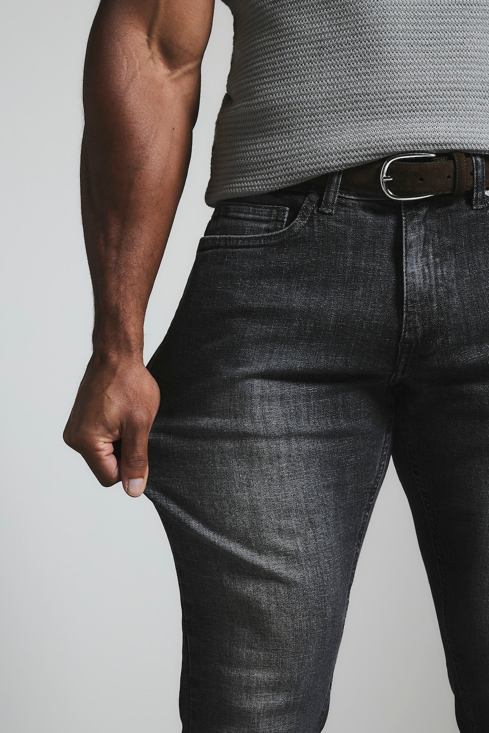 Muscle Fit Stretch Jeans in Grey - Image 4