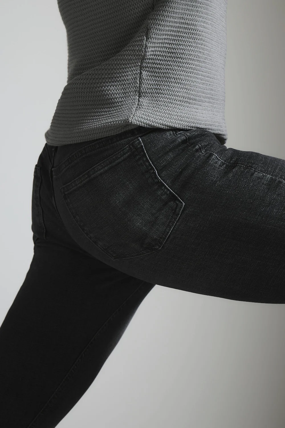 Muscle Fit Stretch Jeans in Grey - Image 6