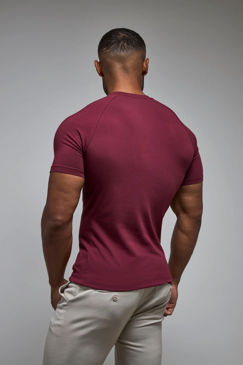 Muscle Fit T-Shirt in Burgundy - Image 6
