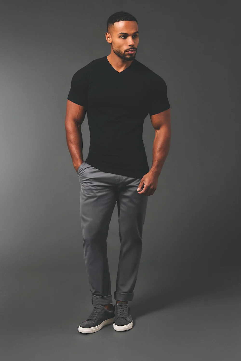 Muscle Fit V-Neck in Black - Image 3