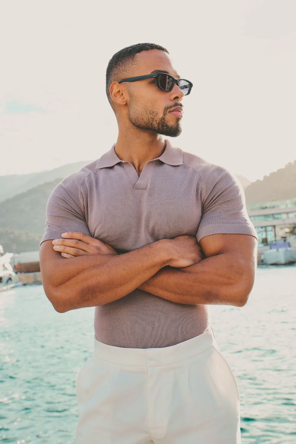 Open Collar Knitted Polo Shirt in Dusty Rose - Image 4