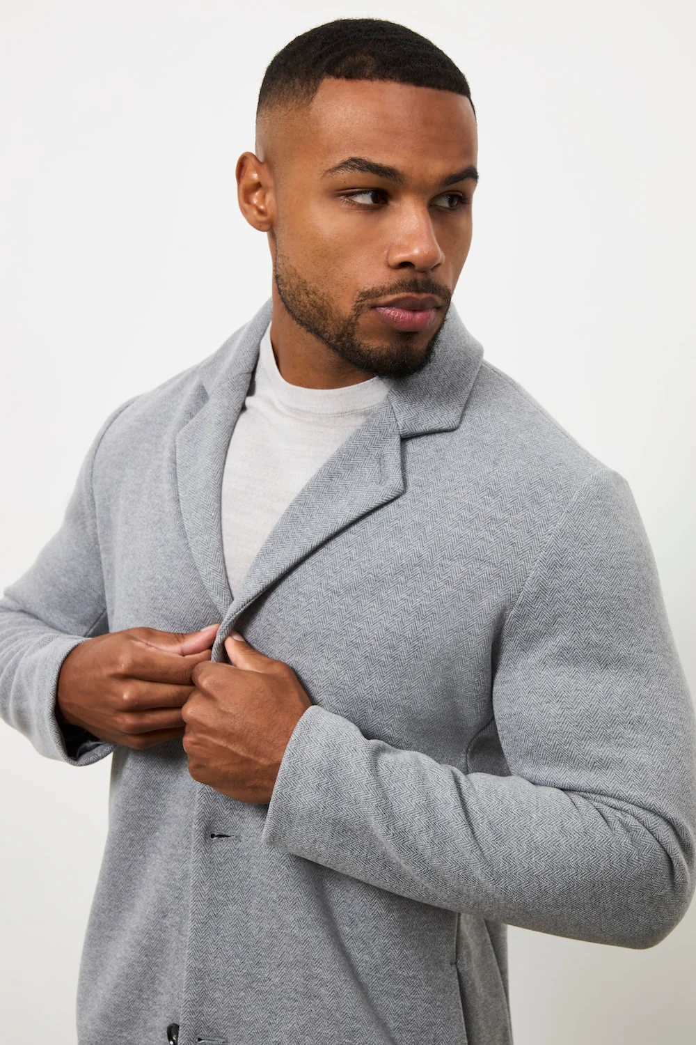 Single Breasted Herringbone Overcoat in Soft Grey - Image 3