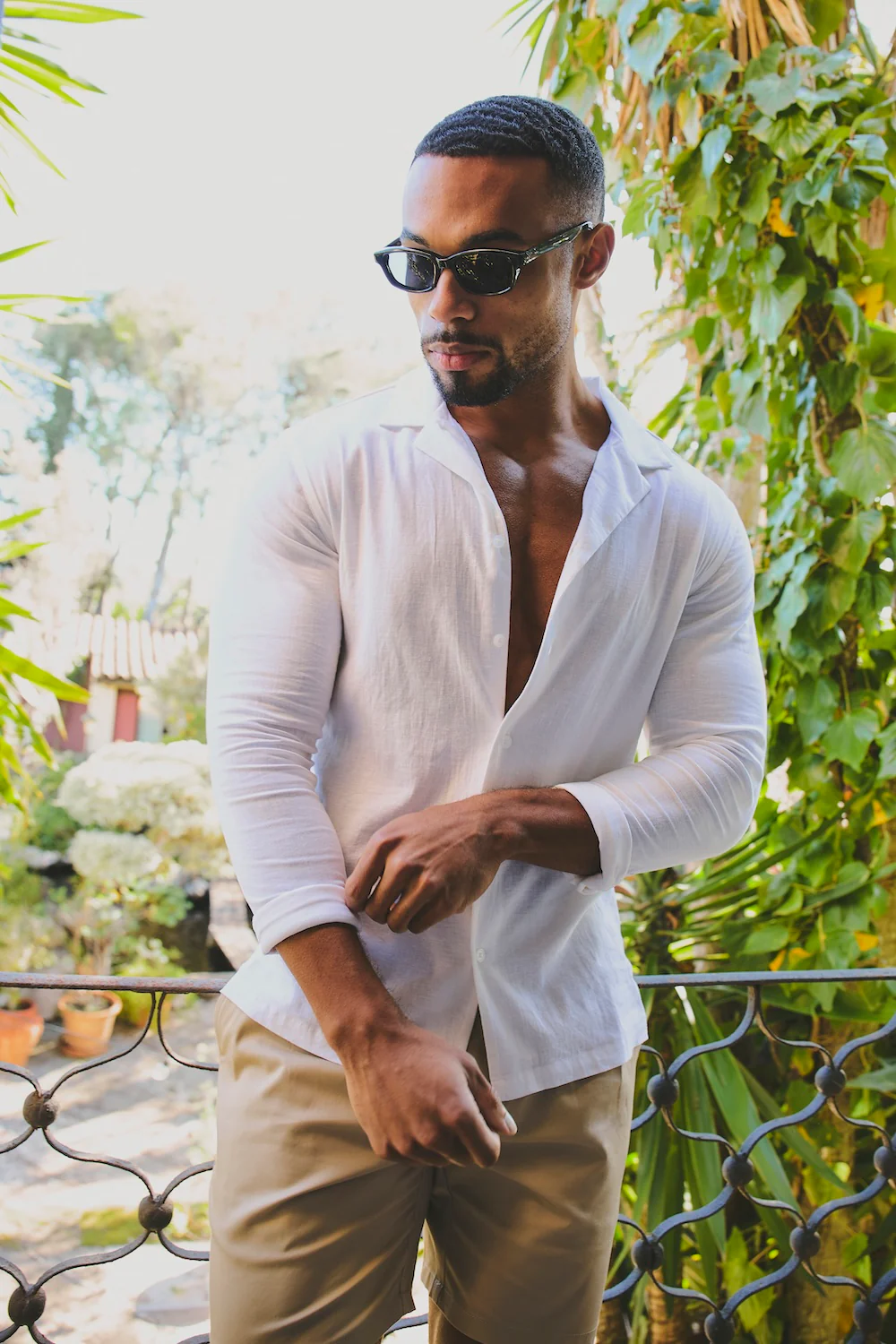 Stretch Linen Blend Cuban Collar Shirt in White - Image 3