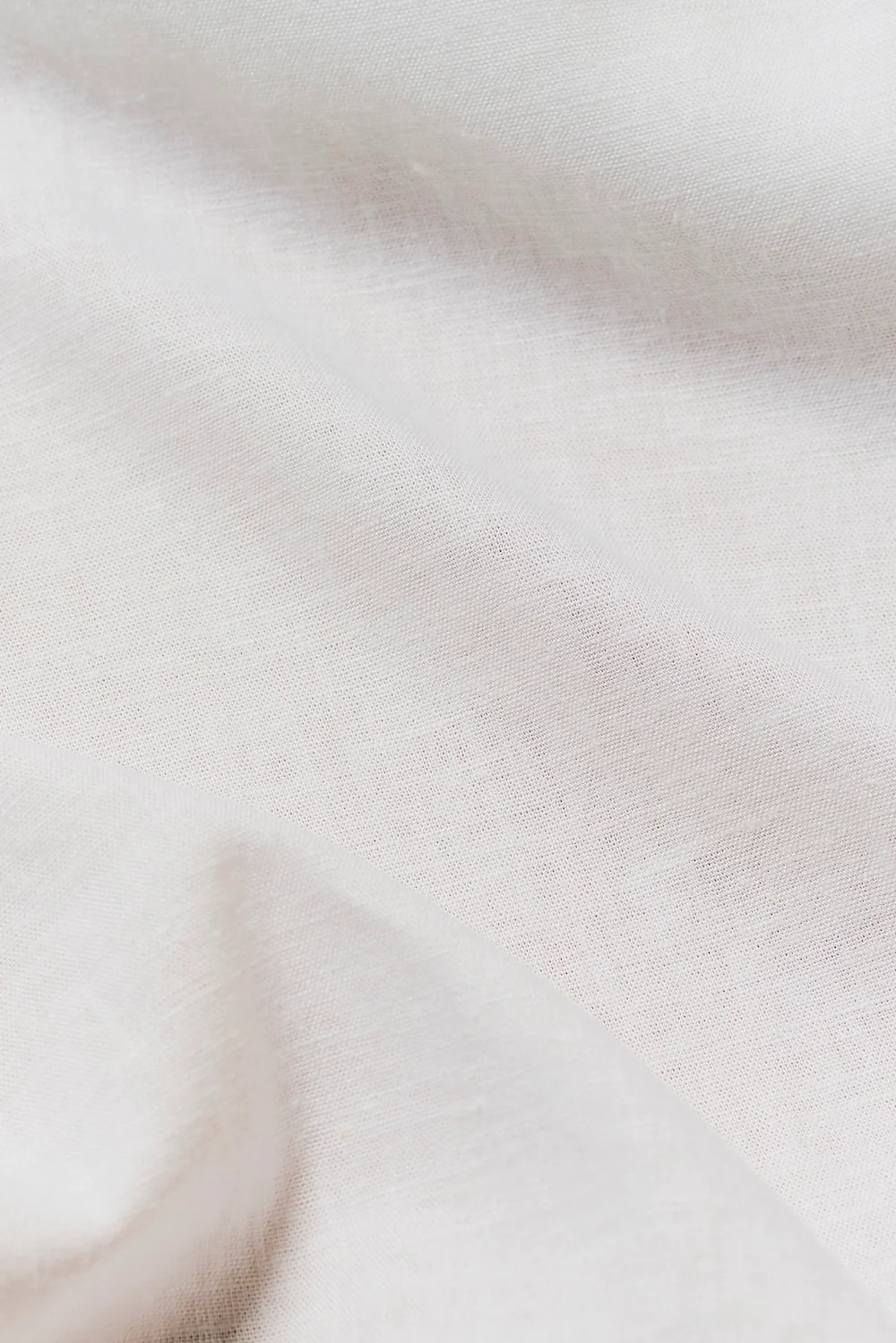 Stretch Linen Blend Cuban Collar Shirt in White - Image 8