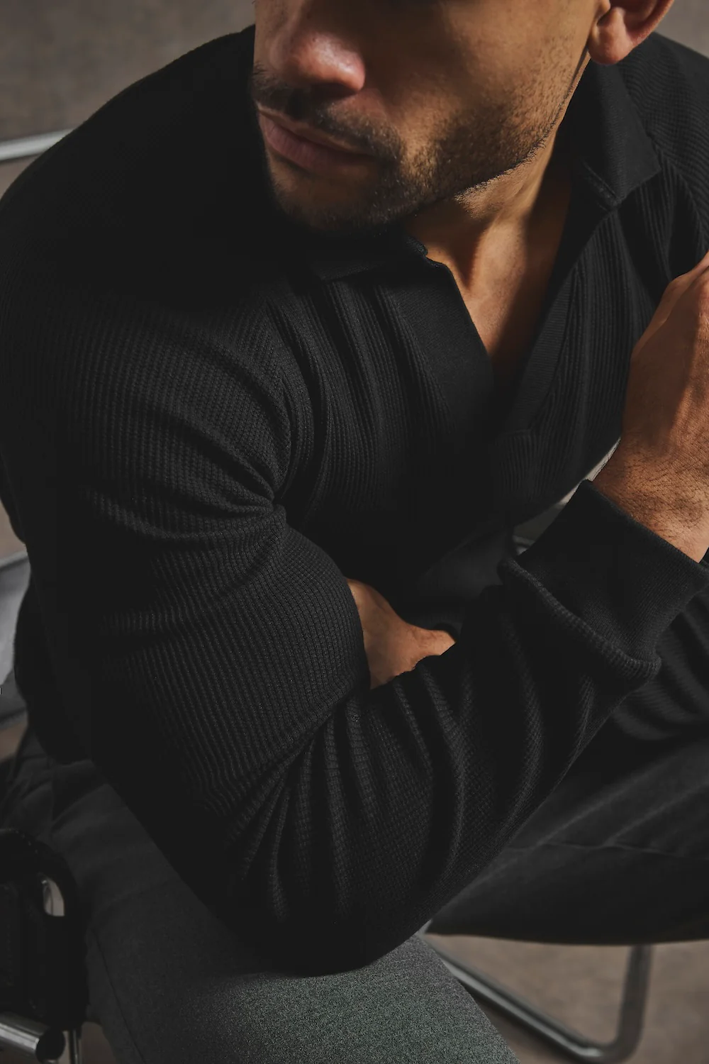 Textured Buttonless Polo Shirt in Black - Image 6
