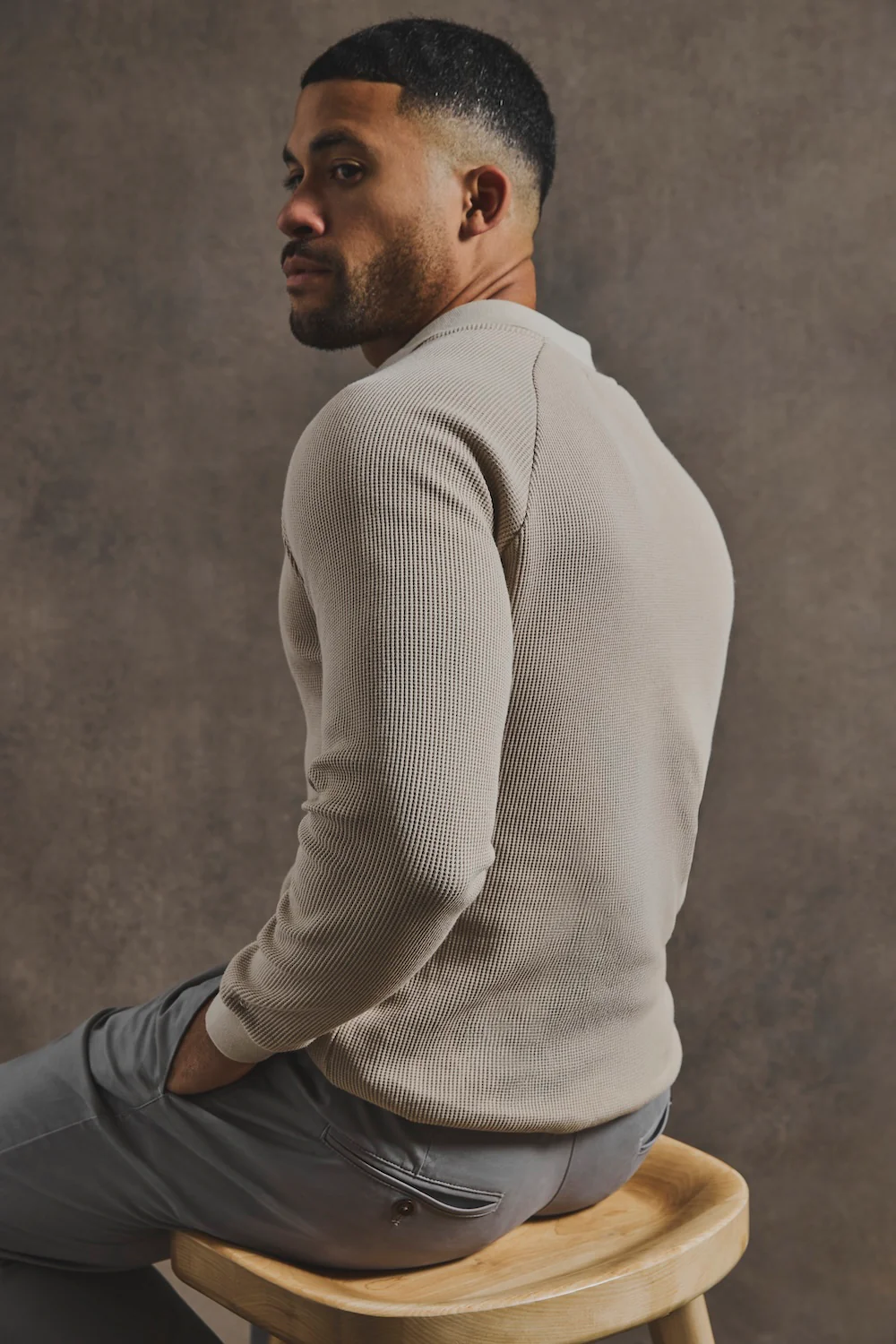 Textured Buttonless Polo Shirt in Stone - Image 6